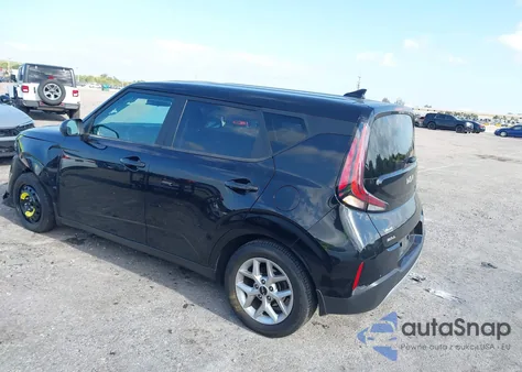 2023 Kia Soul Lx z USA, uszkodzony, nr VIN KNDJ23AU6P7873951